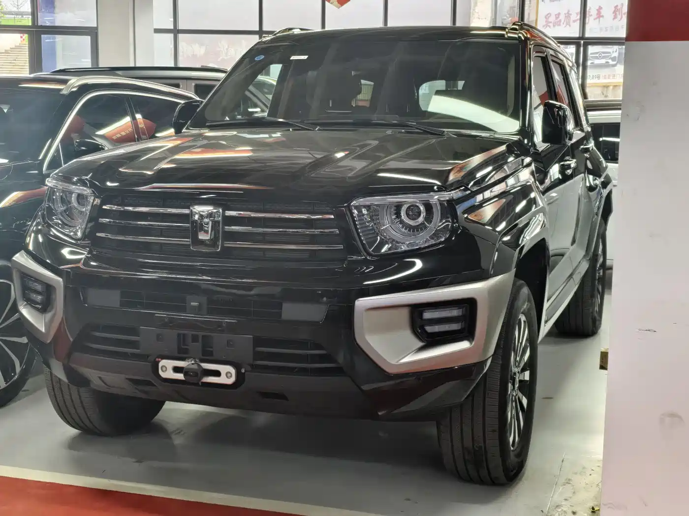 TANK TANK 700 NEW ENERGY