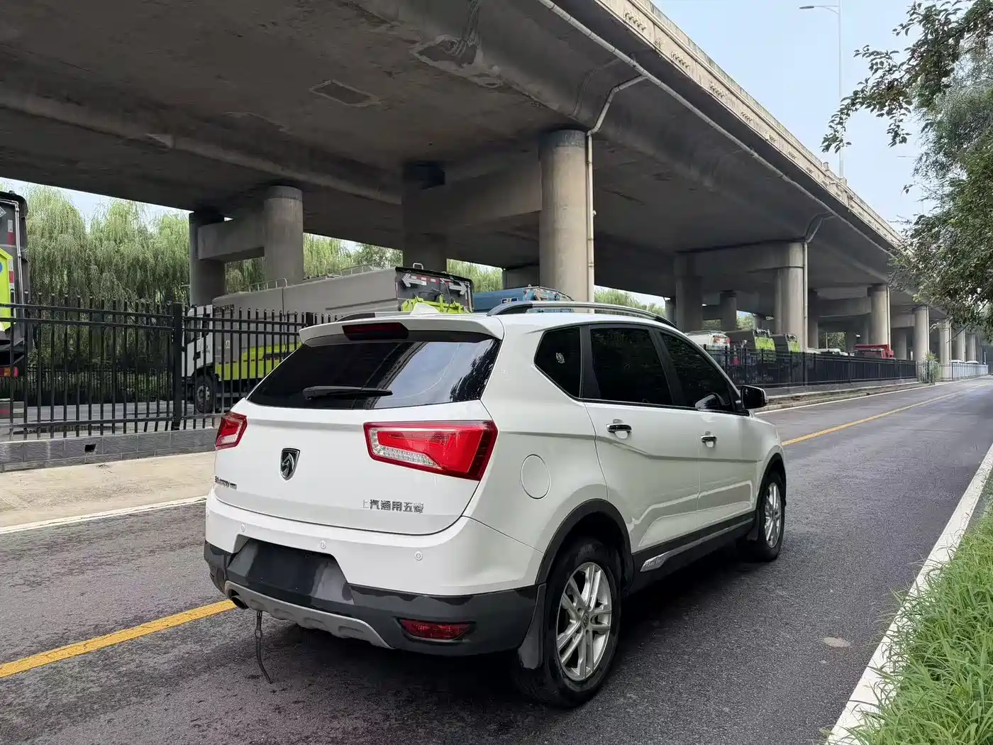 Baojun 560 2017 2016 1.5T Manual Elite