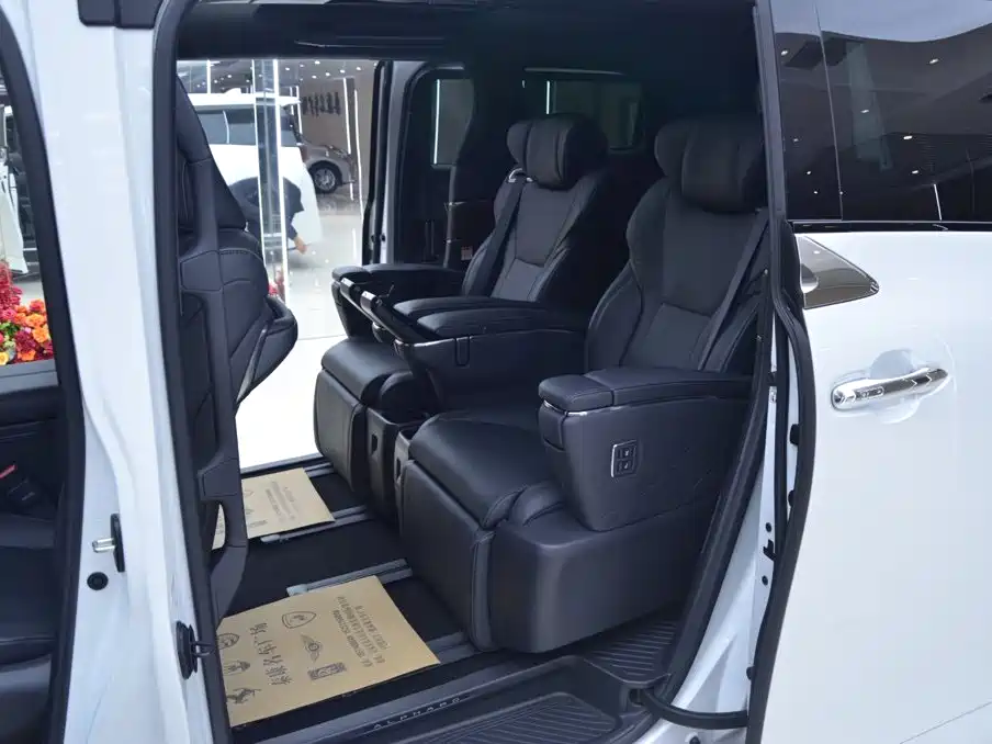 2026 Toyota Alphard