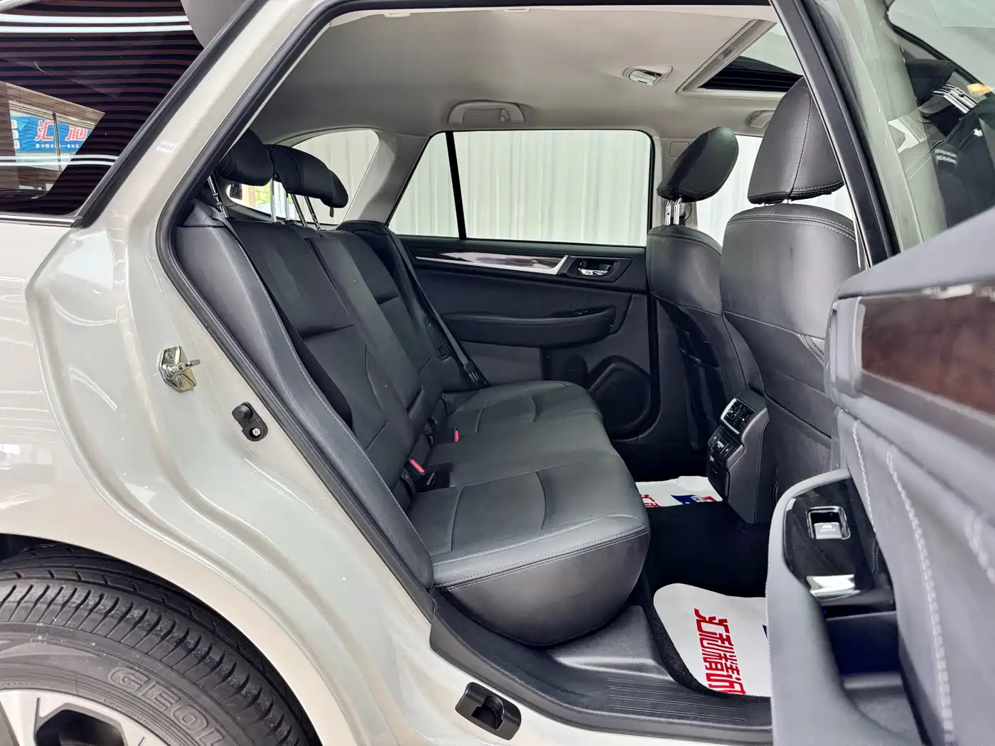 Subaru Outback 2019 2018 2.5i Luxury Navigation EyeSight
