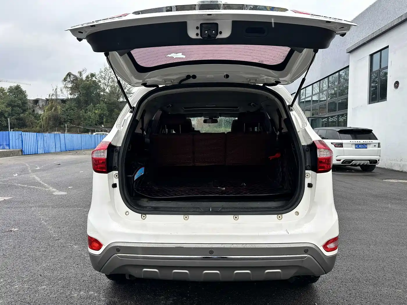 Jiangling Yusheng S350 2018 2017 2.0T Automatic 2WD Diesel Luxury Sunroof 7-Seater