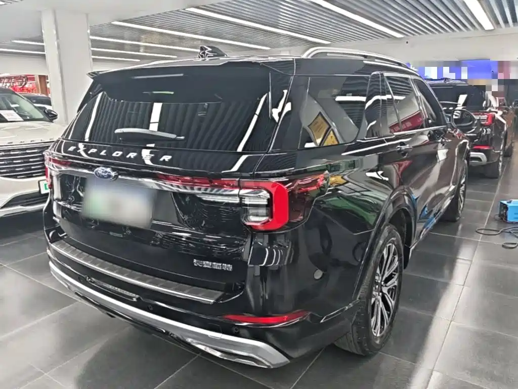 Ford Explorer 2025 2024 2.3T EcoBoost AWD Titanium Edition 7-Seater