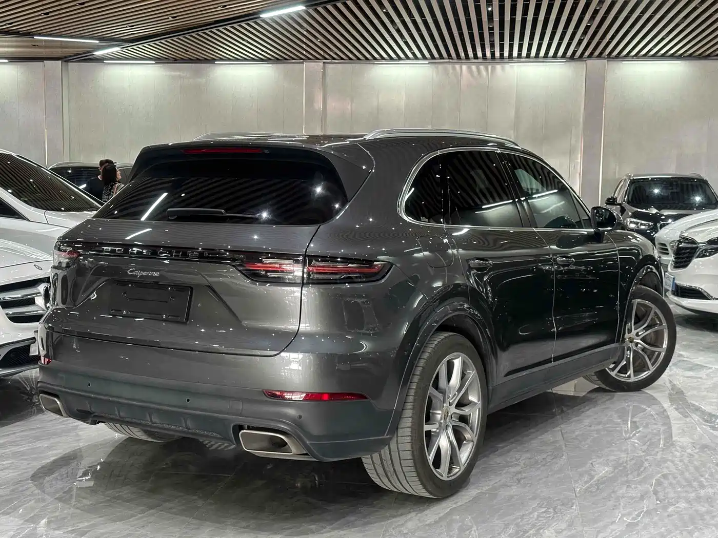 PORSCHE CAYENNE