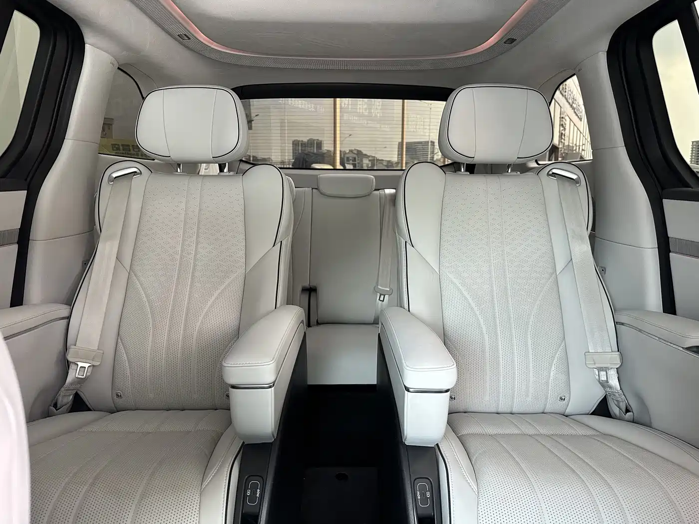 XPeng X9 2025 2025 Extended Range Edition