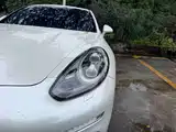 Photo 15 - Porsche Panamera