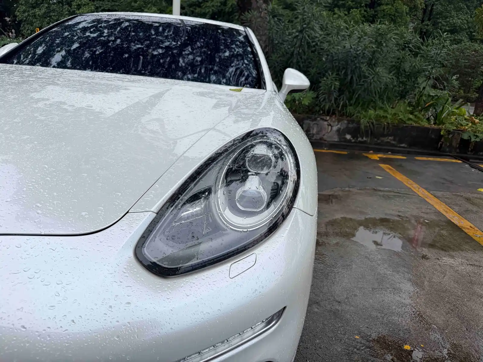 Photo 15 - Porsche Panamera
