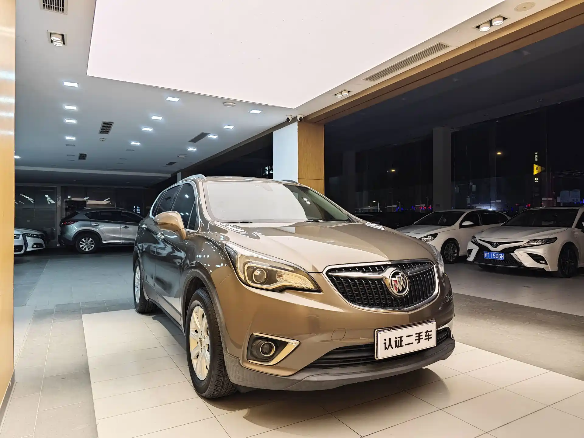 Фото 4 - Buick Envision Plus