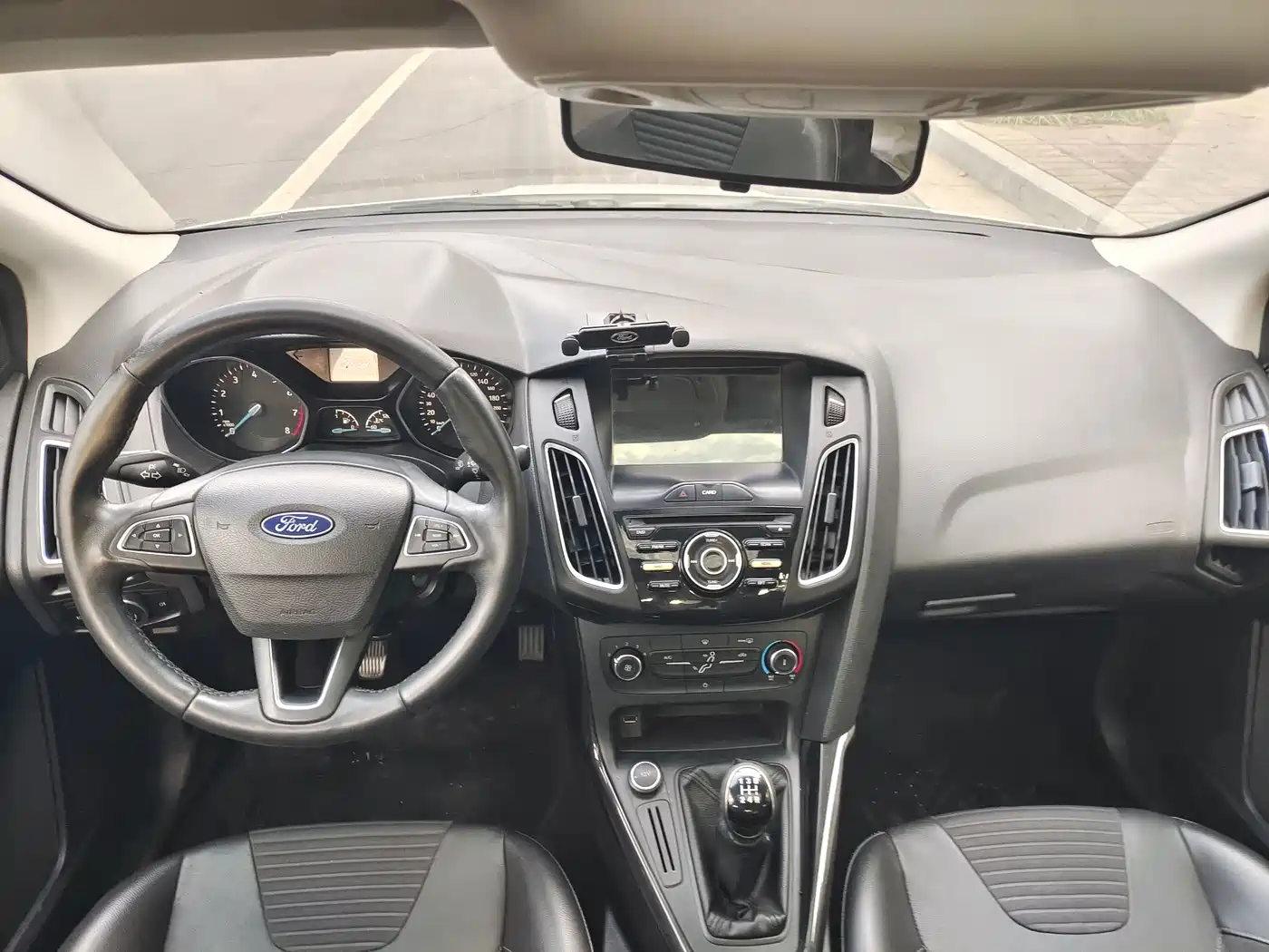 Ford Focus 2018 2018 Sedan Classic 1.6L Manual Comfort Smart Edition