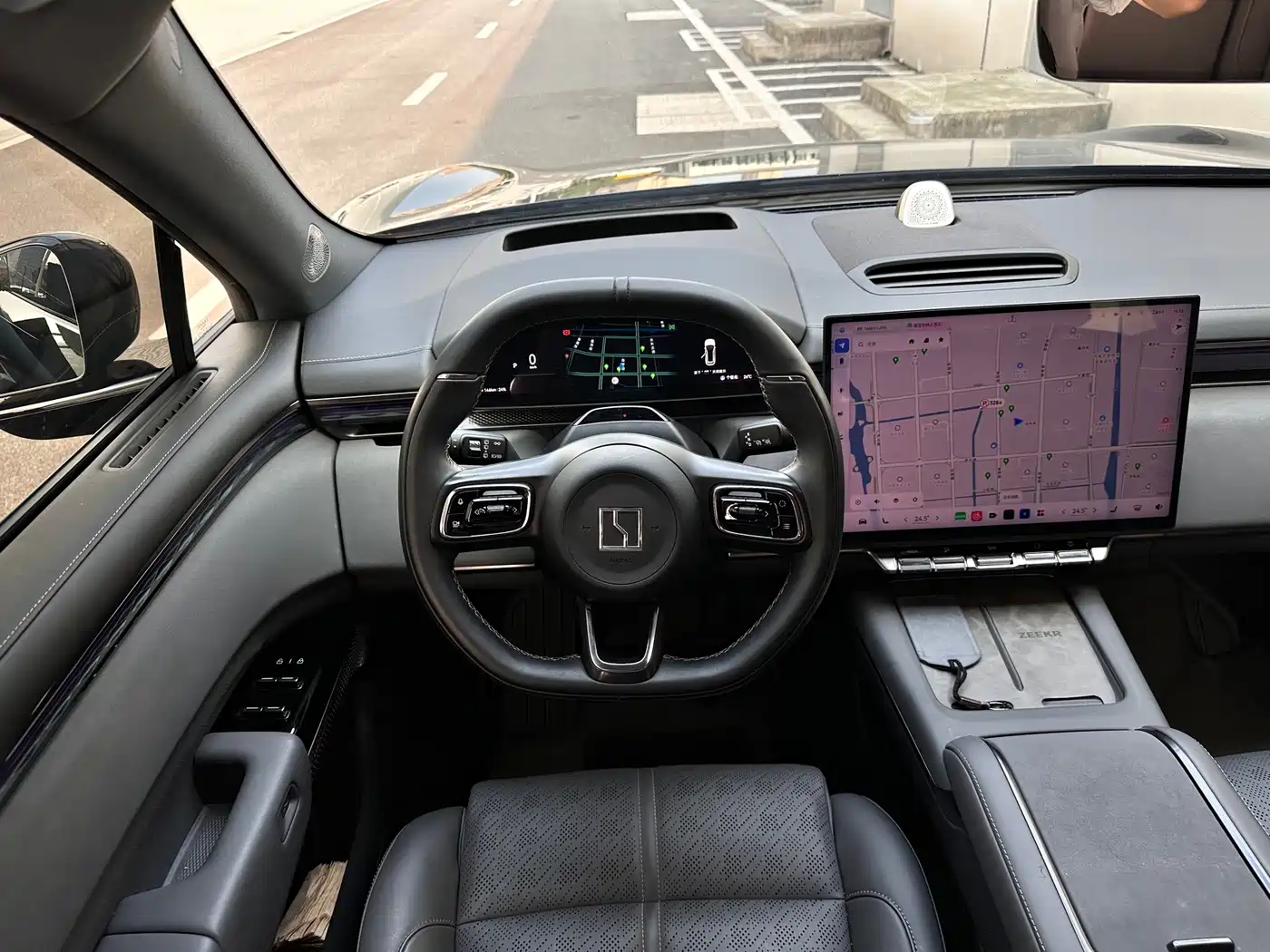 ZEEKR 7X 2025 2025 Model 75kWh RWD Smart Driving Edition