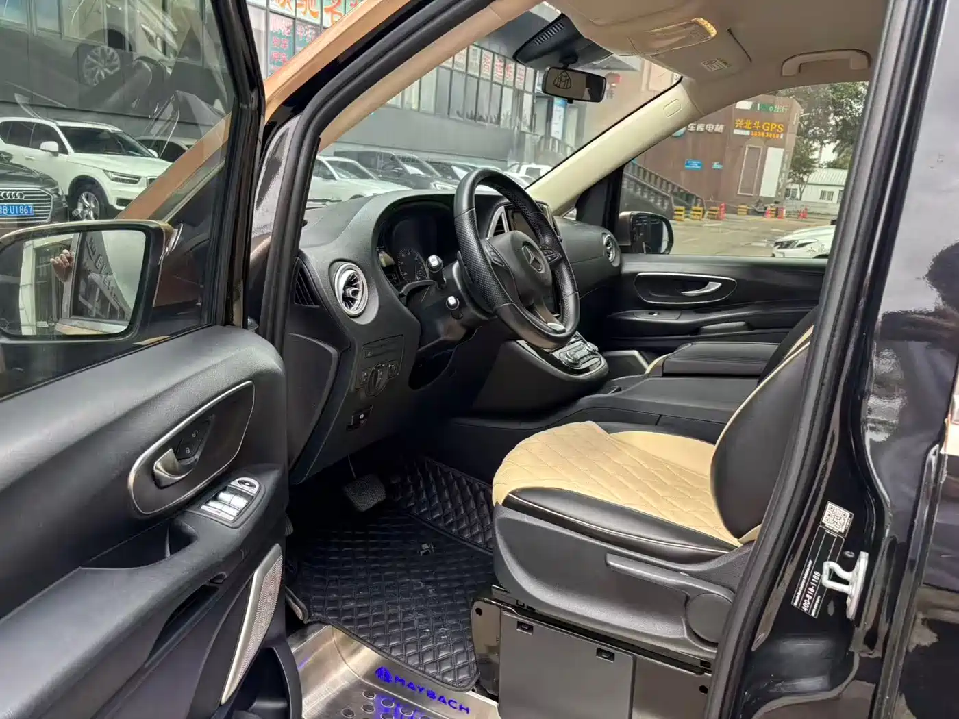 Mercedes-Benz Vito 2018 2.0T Business Edition China VI фото 4