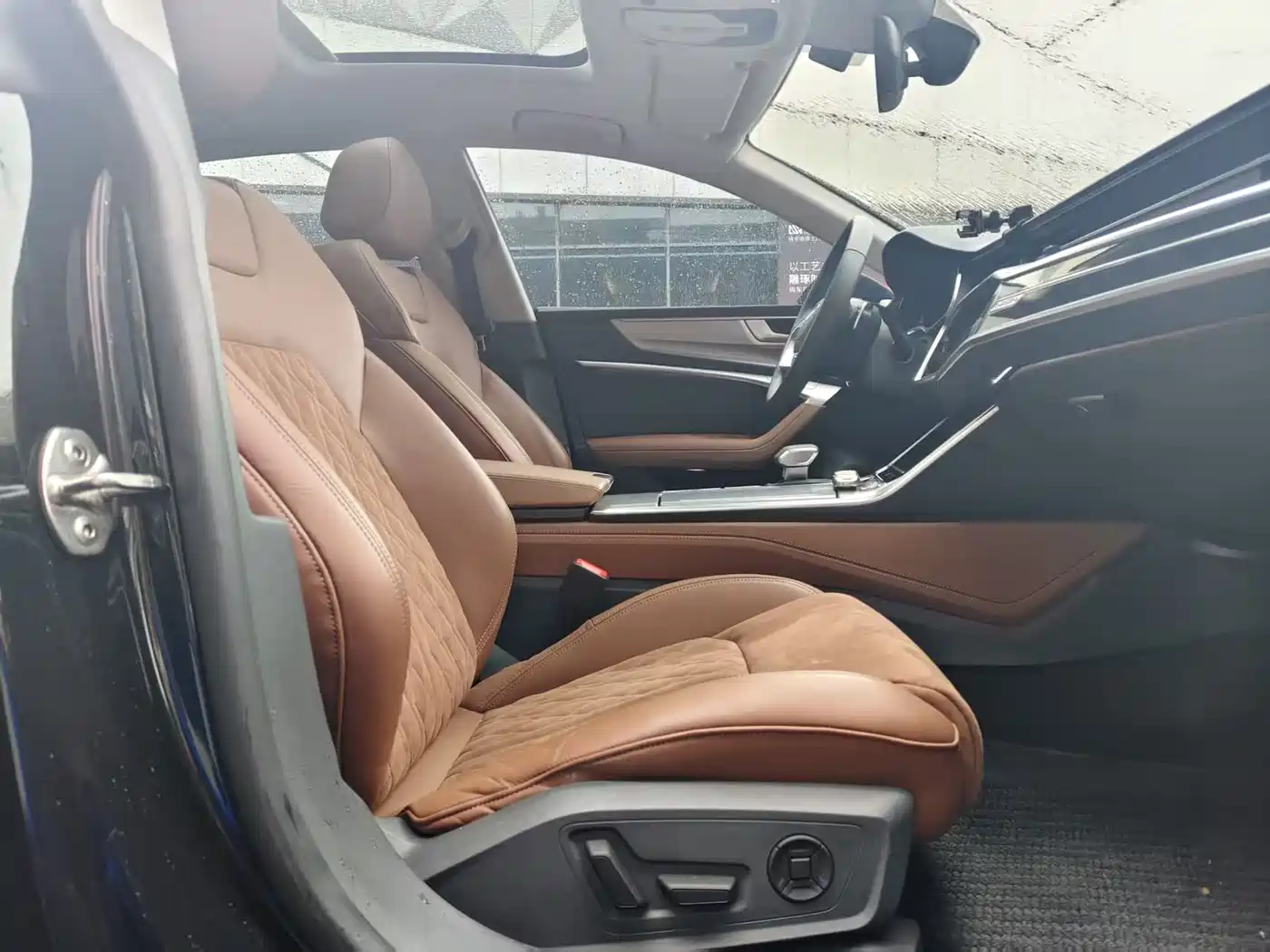 Audi A7L 2024 45 TFSI quattro Premium Luxury фото 9
