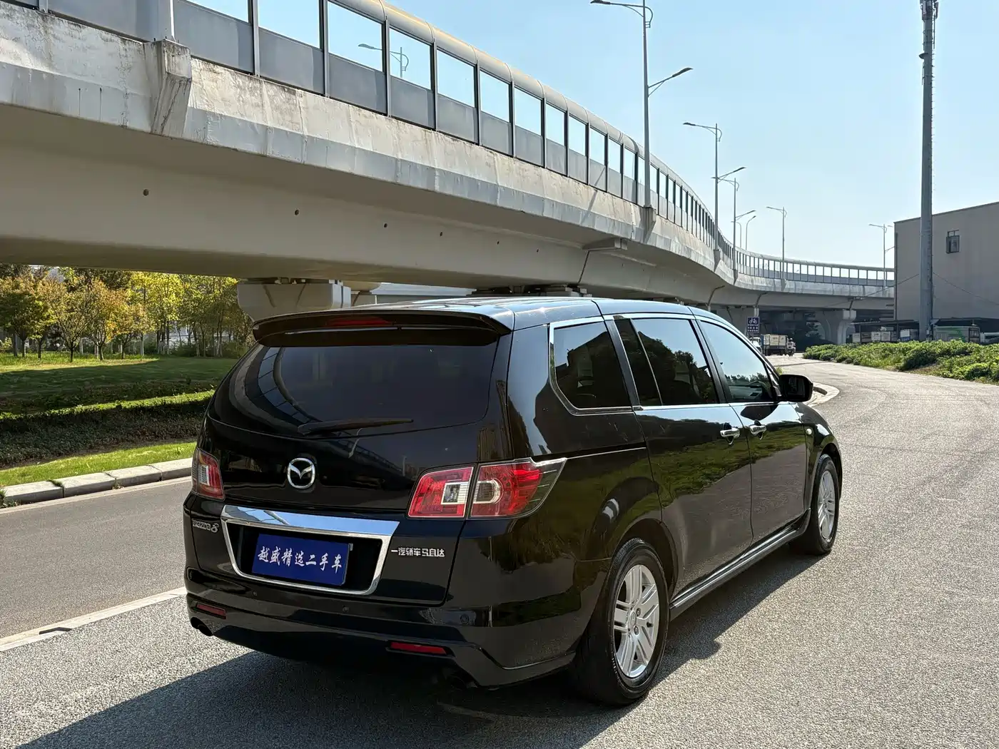Mazda 8 2014 2013 2.5L Premium