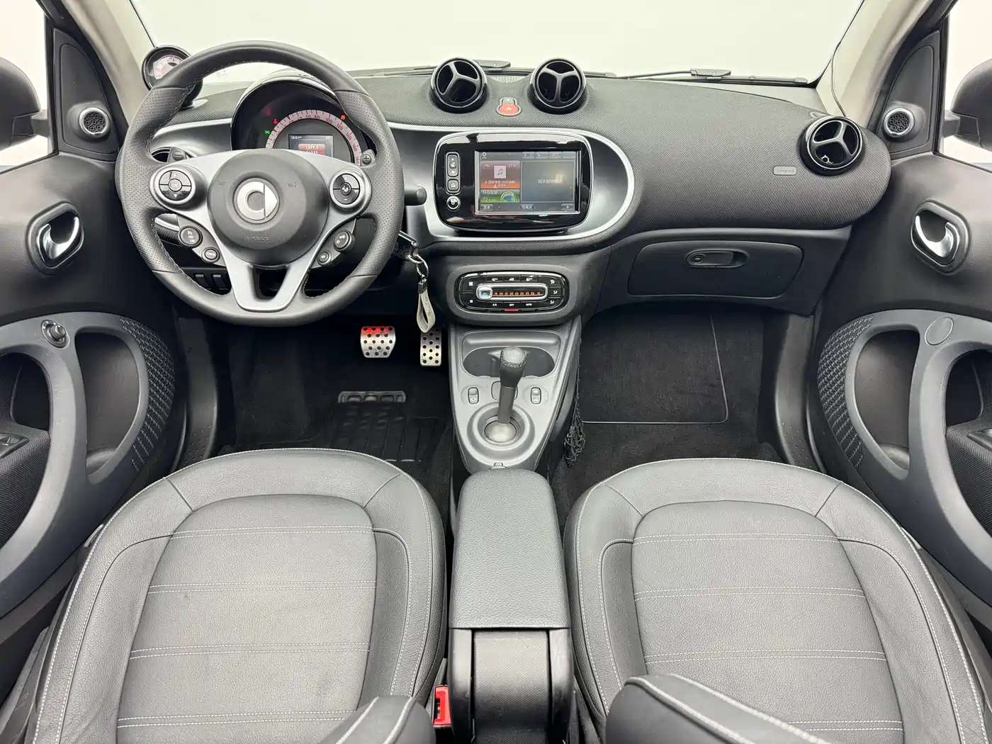 smart fortwo 2018 2018 0.9T 66kW Convertible Pioneer Edition China V