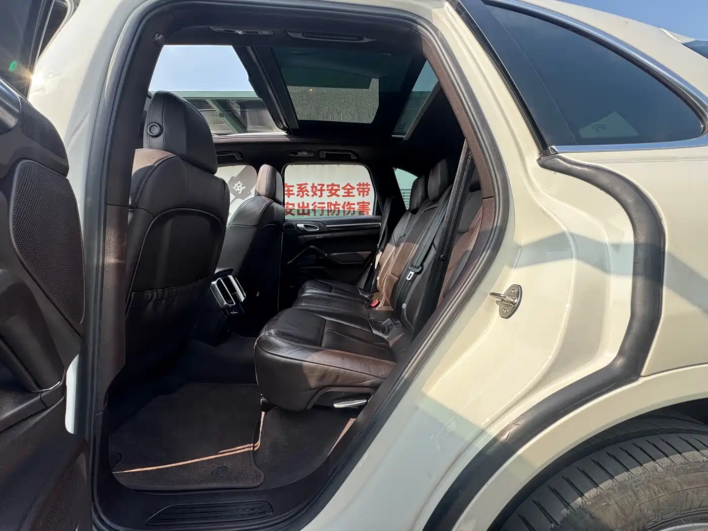 Porsche Cayenne 2011 Cayenne 3.0T фото 32