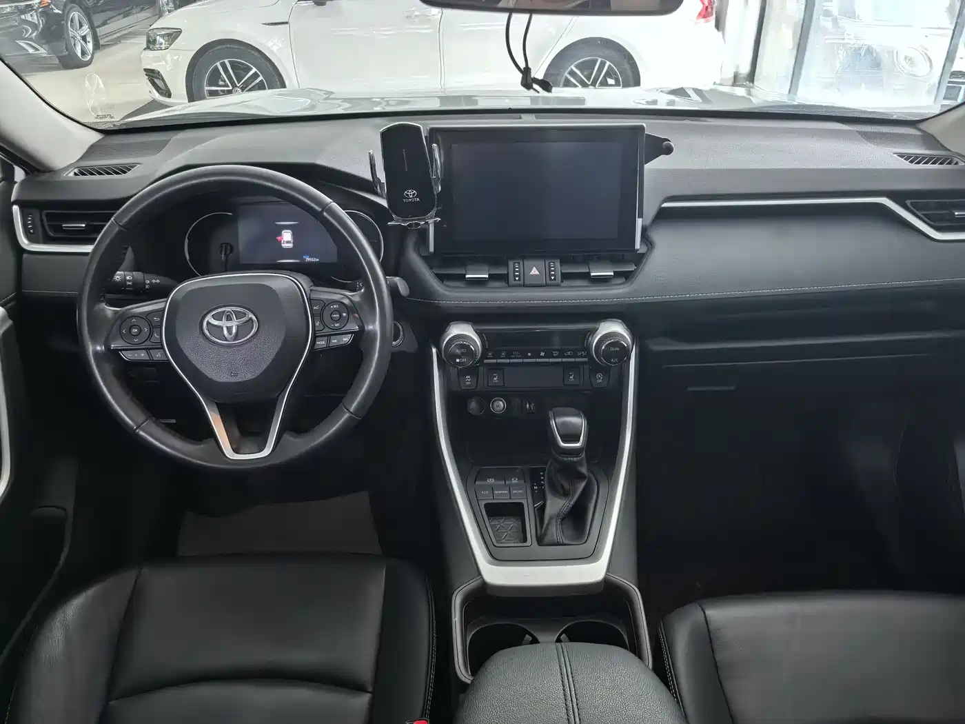 Toyota RAV4 Rongfang 2022 2.0L CVT 2WD Trend Plus Edition фото 8