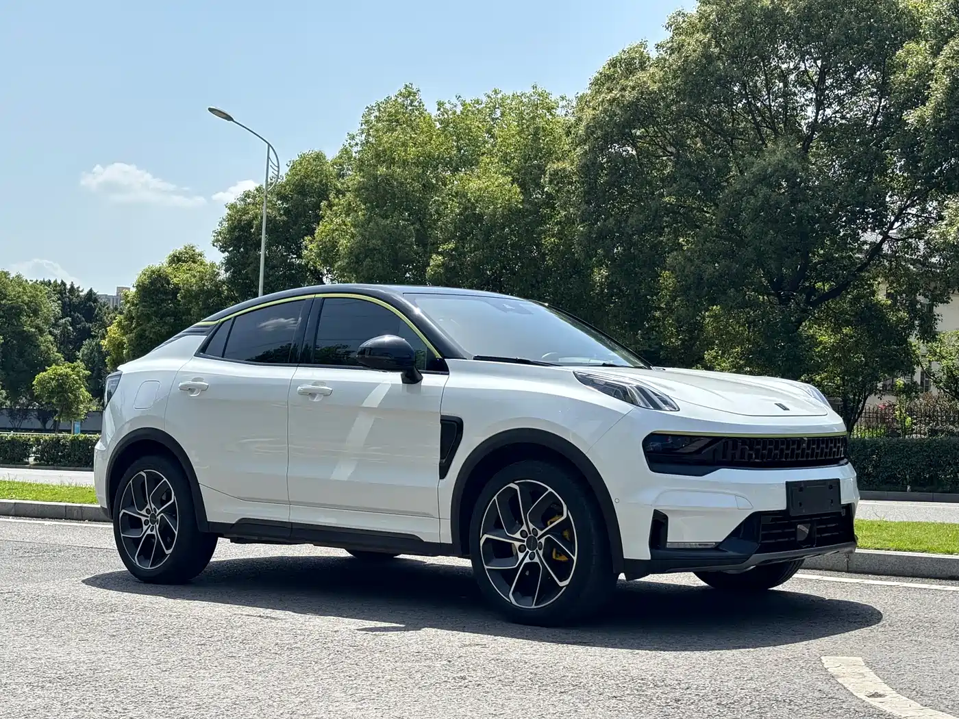 Lynk & Co 05 2022 2.0TD 2WD Shine Halo фото 3