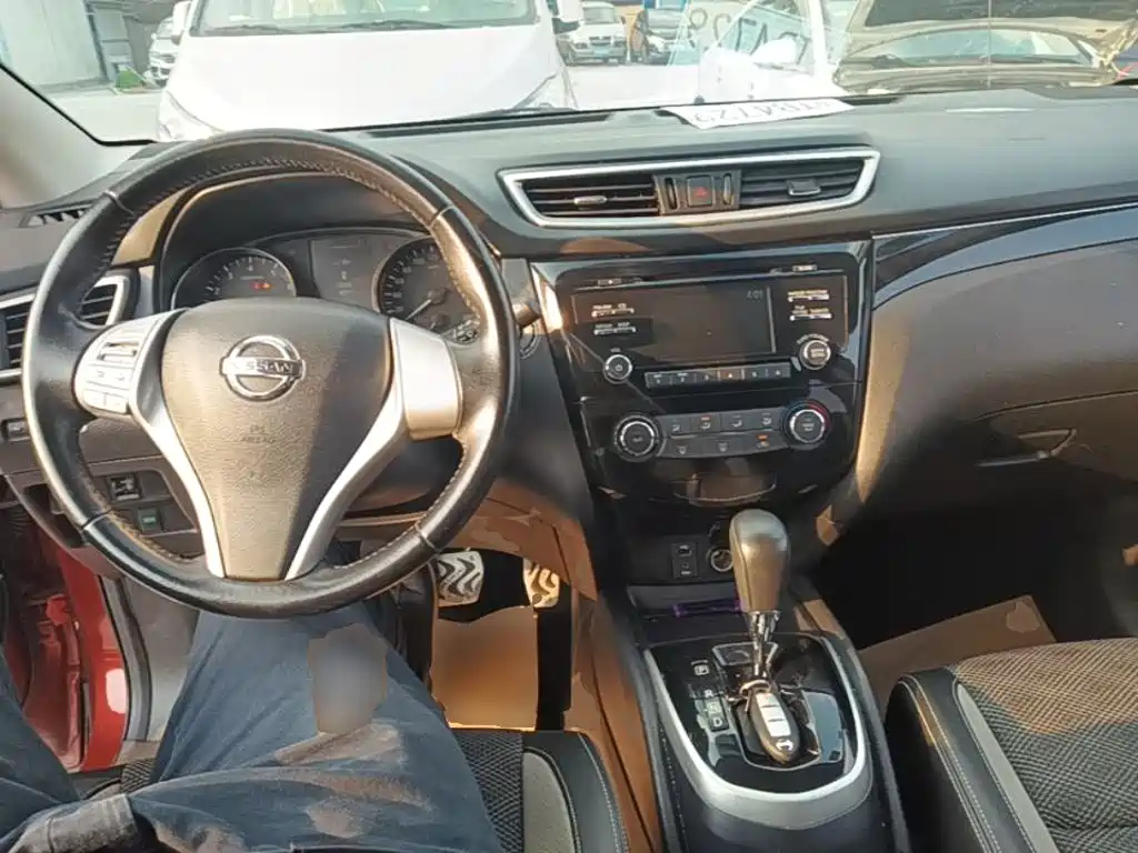 صورة 10 - Nissan Qashqai