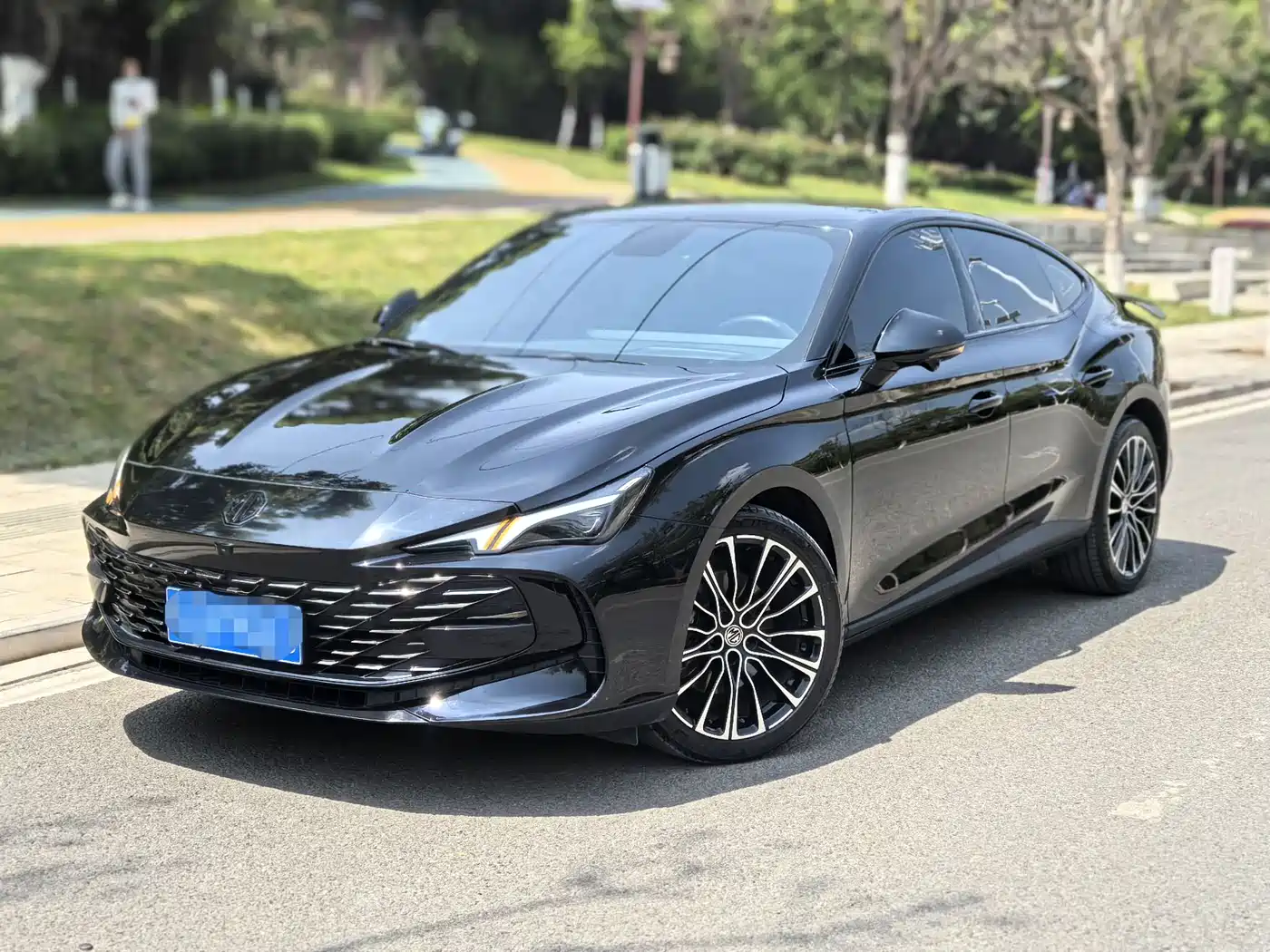 MG 7 2023 2.0T Automatic Hunting Beauty Luxury Edition
