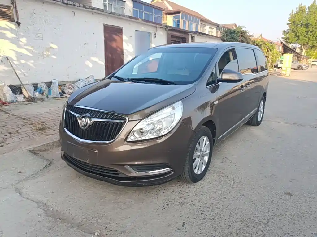 Фото 2 - Buick GL8