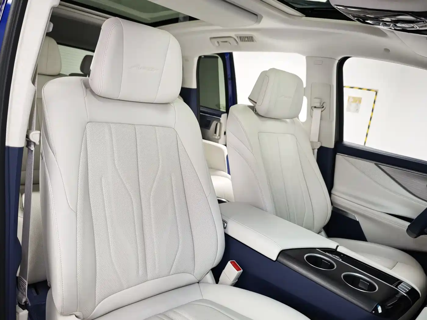 BUICK GL8 NEW ENERGY