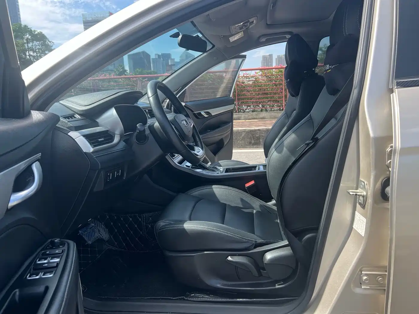 Фото 20 - Geely Emgrand