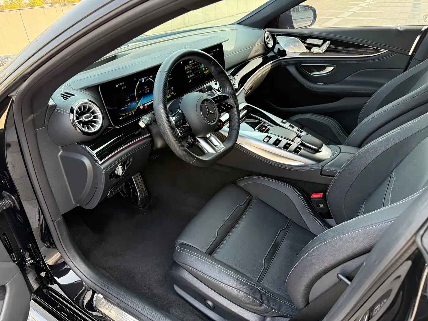 MERCEDES-BENZ AMG GT