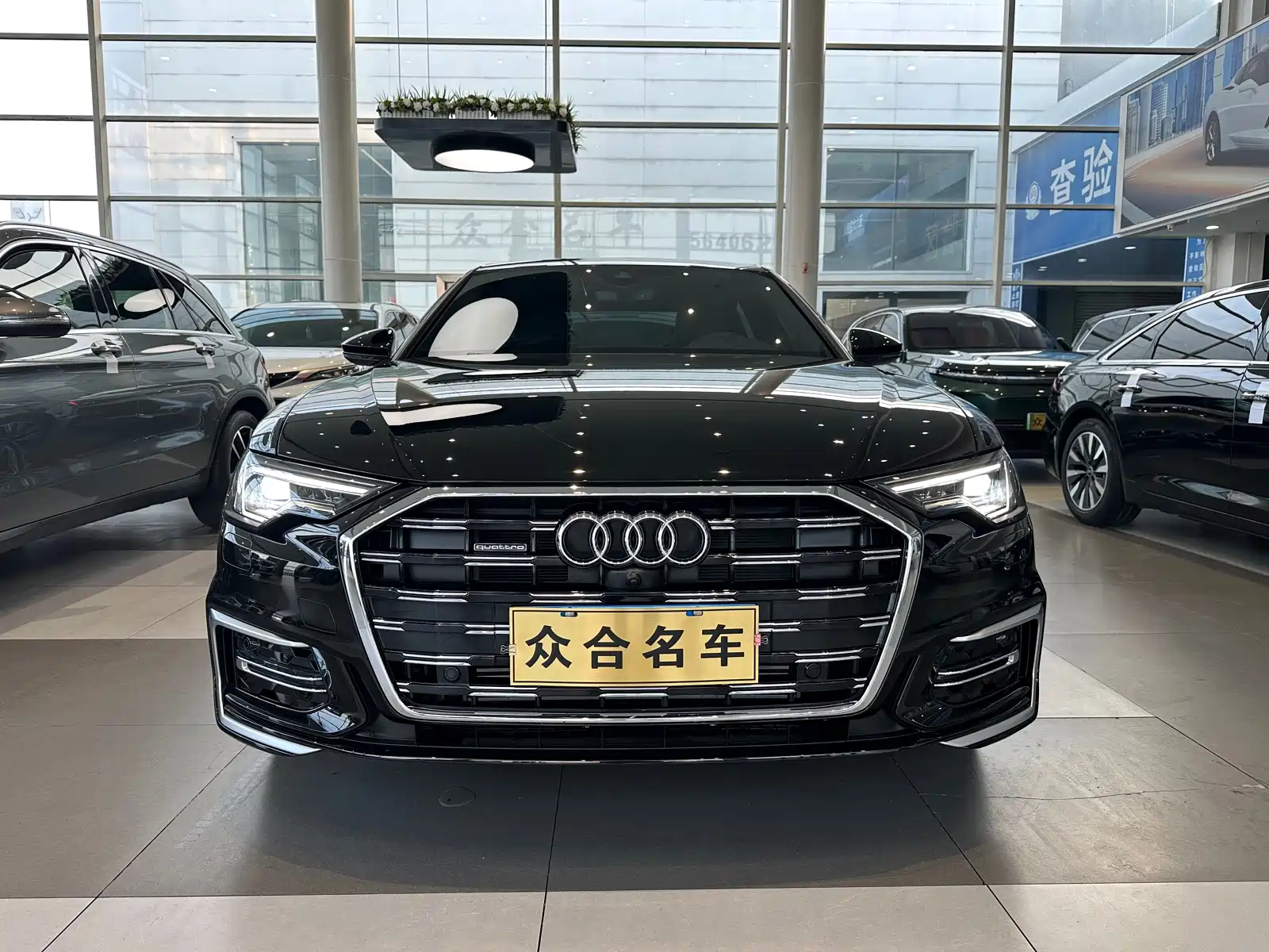 Фото 2 - Audi A6L