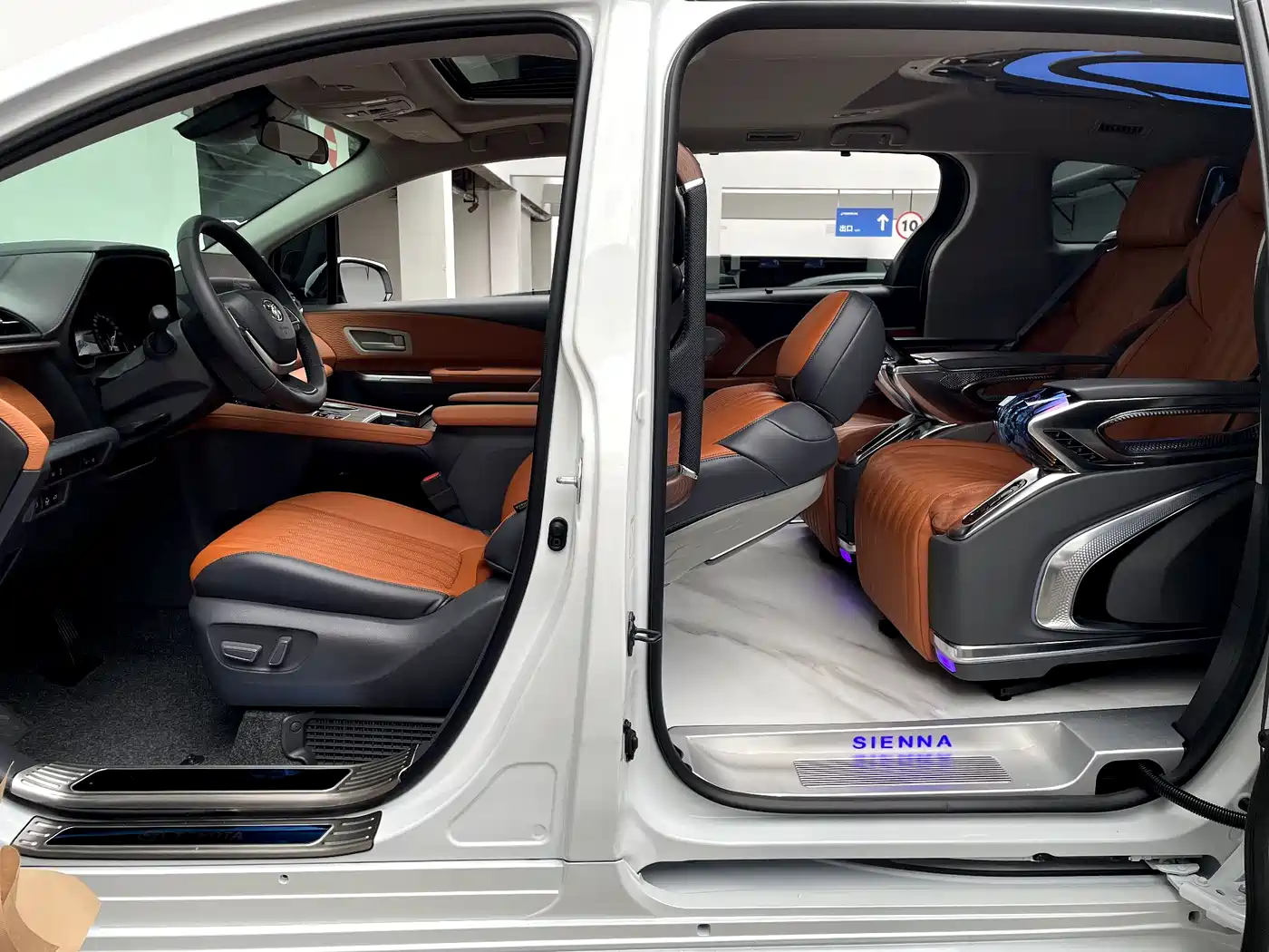 Toyota Sienna 2026 Model 2.5L Hybrid 2WD Comfort Edition фото 28