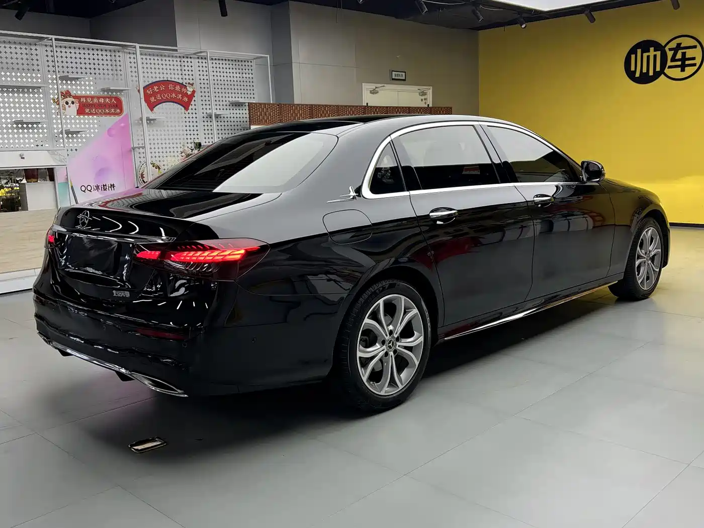 MERCEDES-BENZ E CLASS