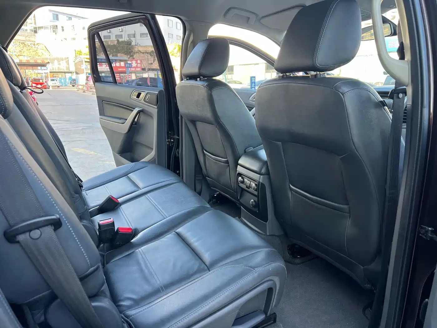 Ford Everest 2017 2016 2.0T Gasoline Automatic 4WD Luxury Edition