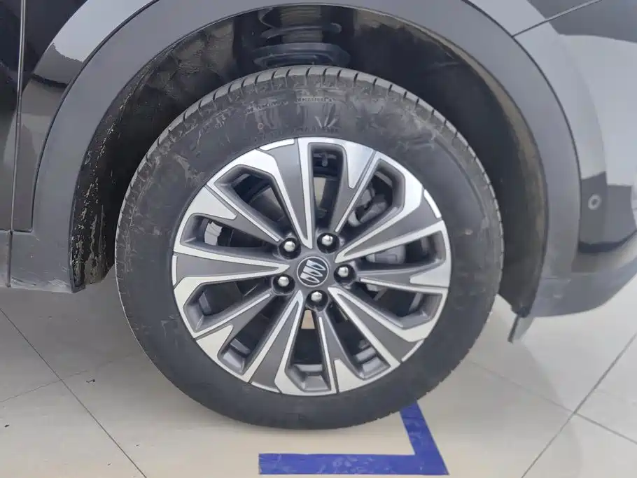 Фото 6 - Buick Envision Plus