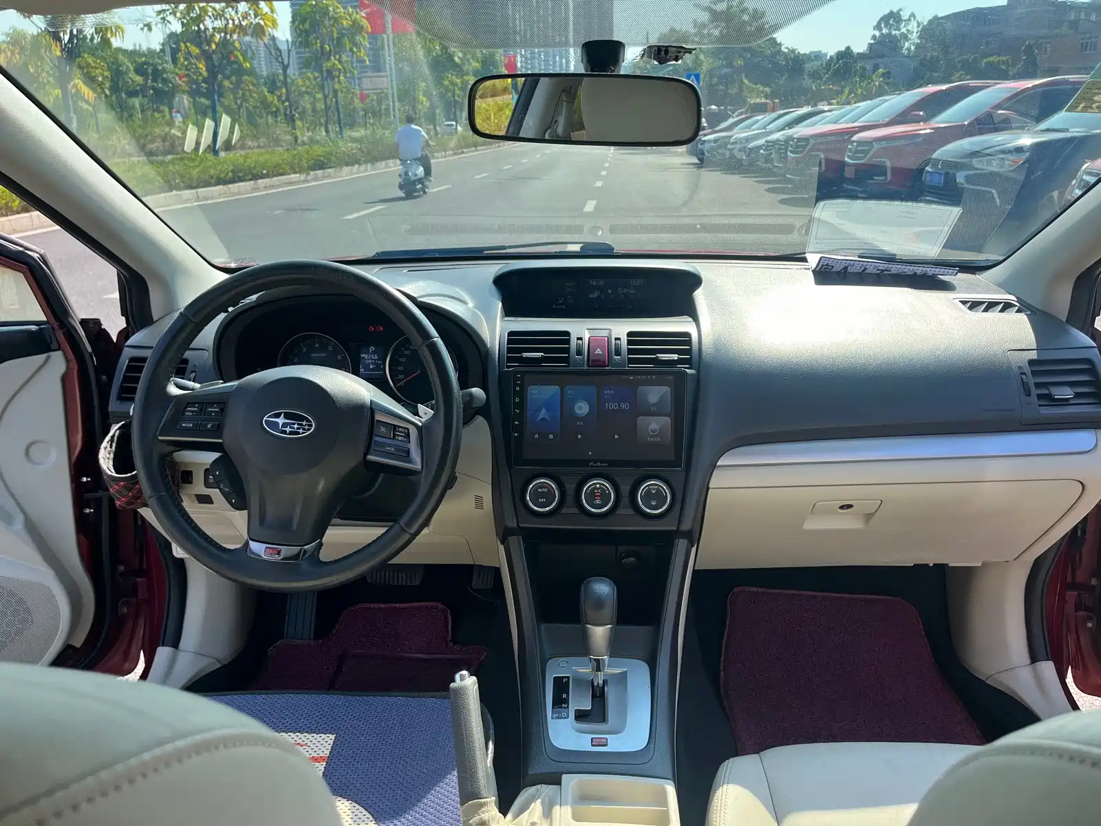 Photo 10 - Subaru XV
