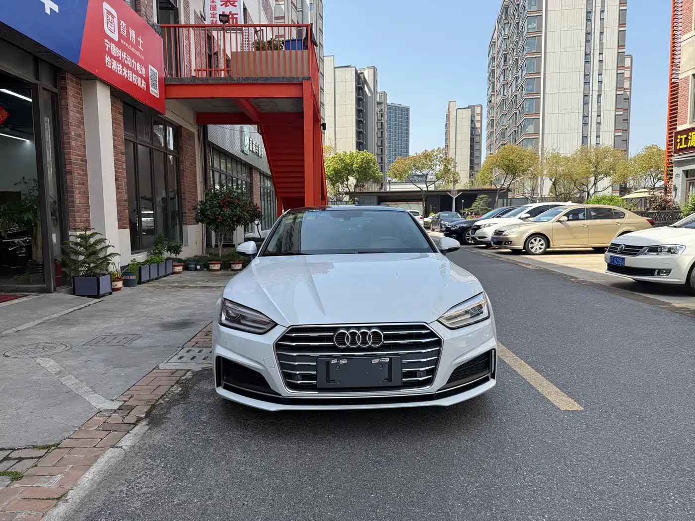 Audi A5 (Import) 2017 Coupe 40 TFSI Style фото 2