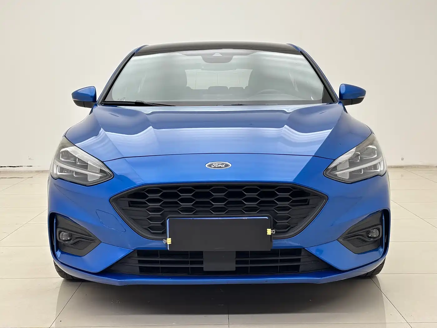 Фото 2 - Ford Focus