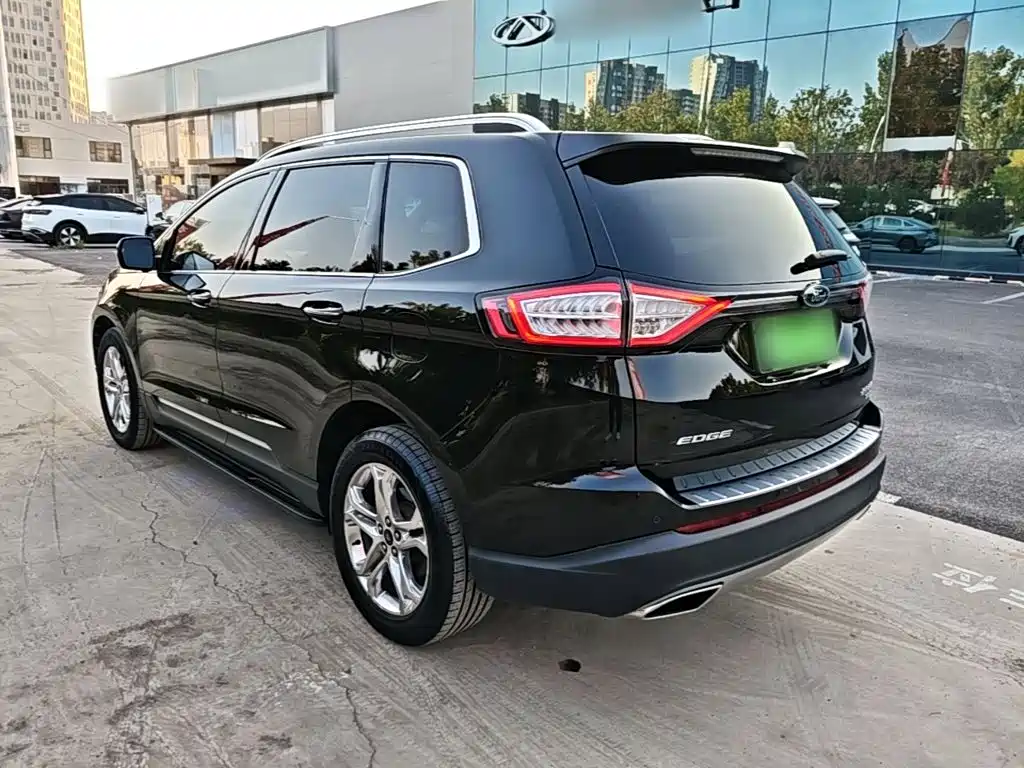 Ford Edge 2018 2016 EcoBoost 245 2WD Luxury 7-Seater