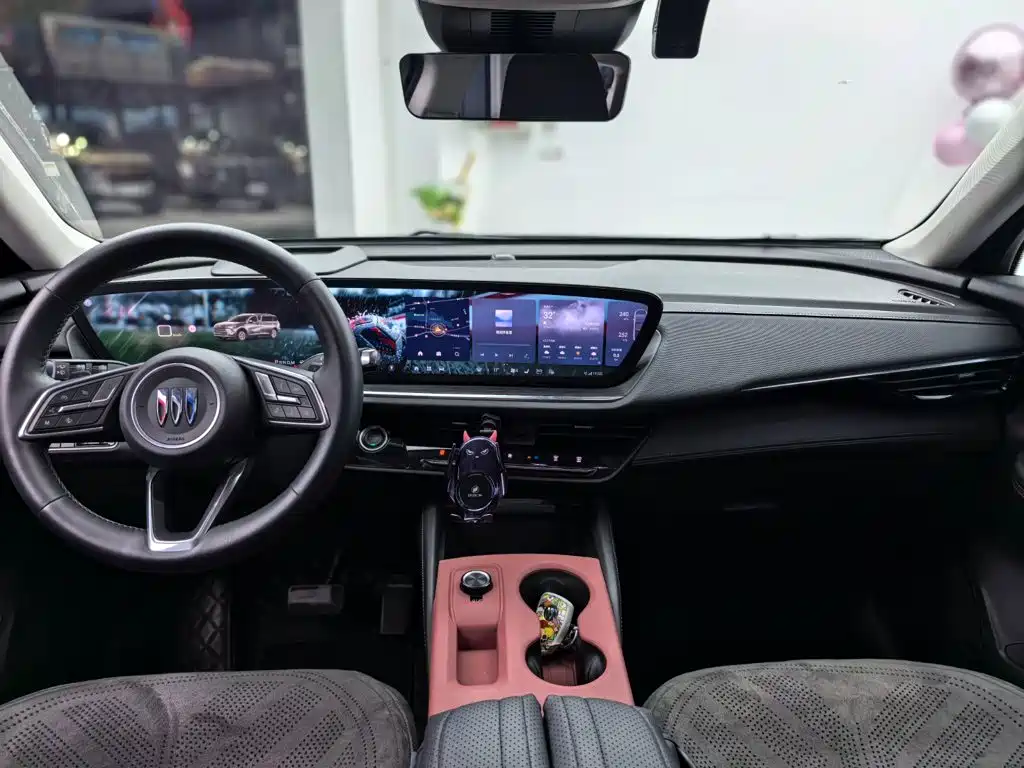Buick Envision Plus 2025 2025 Enclave Plus 28T AWD Platinum Edition