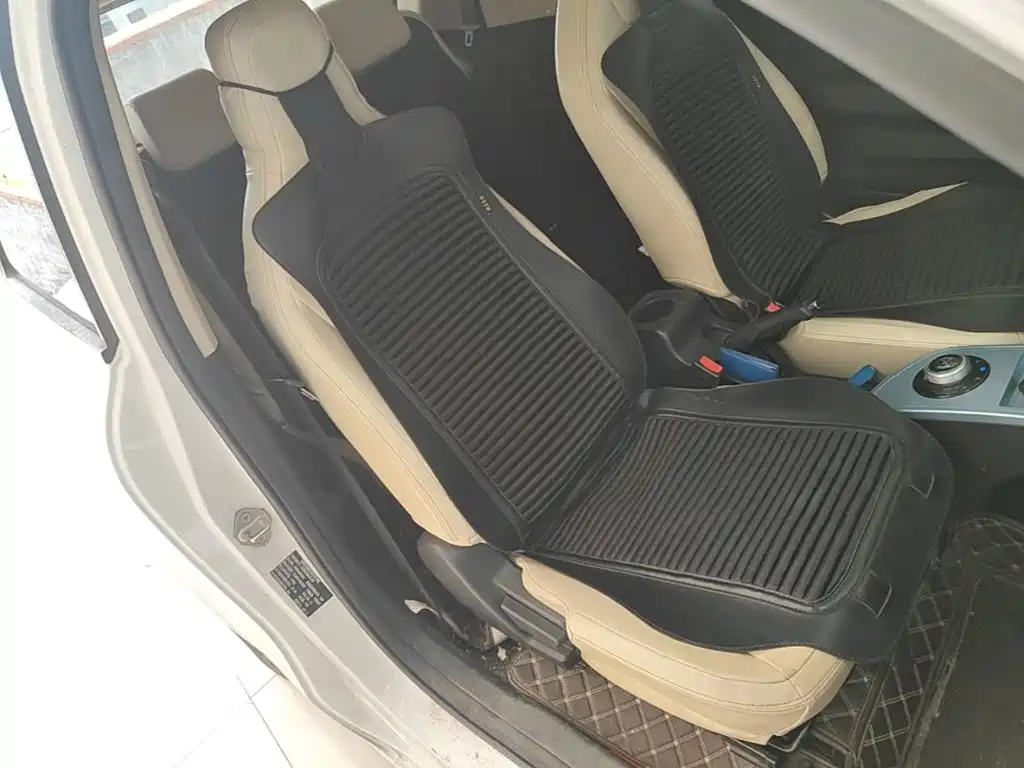 Huachen Xinyi Brilliance Xinyi i03A 2021 2021 318km 31.45kWh