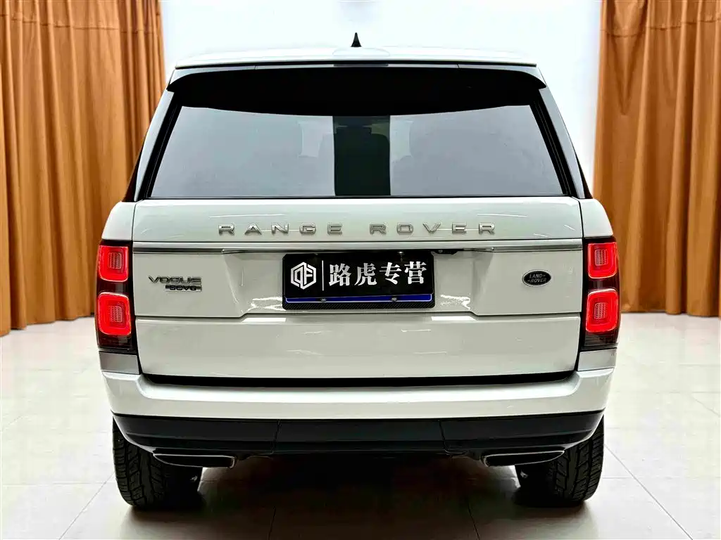 Photo 5 - Land Rover Range Rover