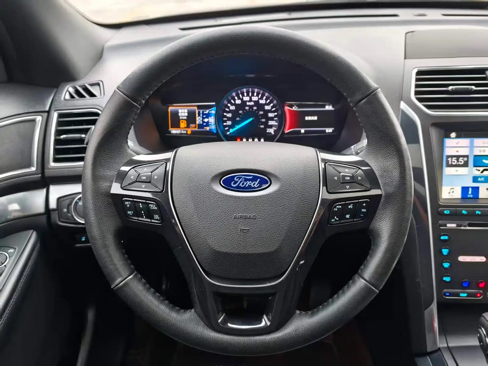 Фото 15 - Ford Explorer (Import)