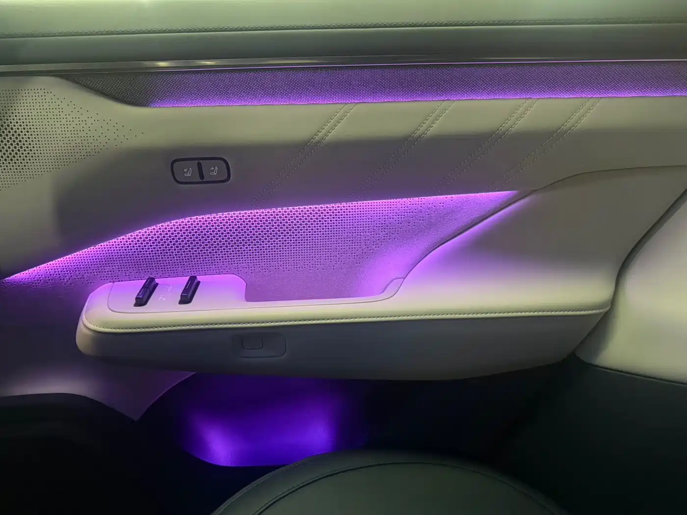 ZEEKR EXTREME KRYPTON 001