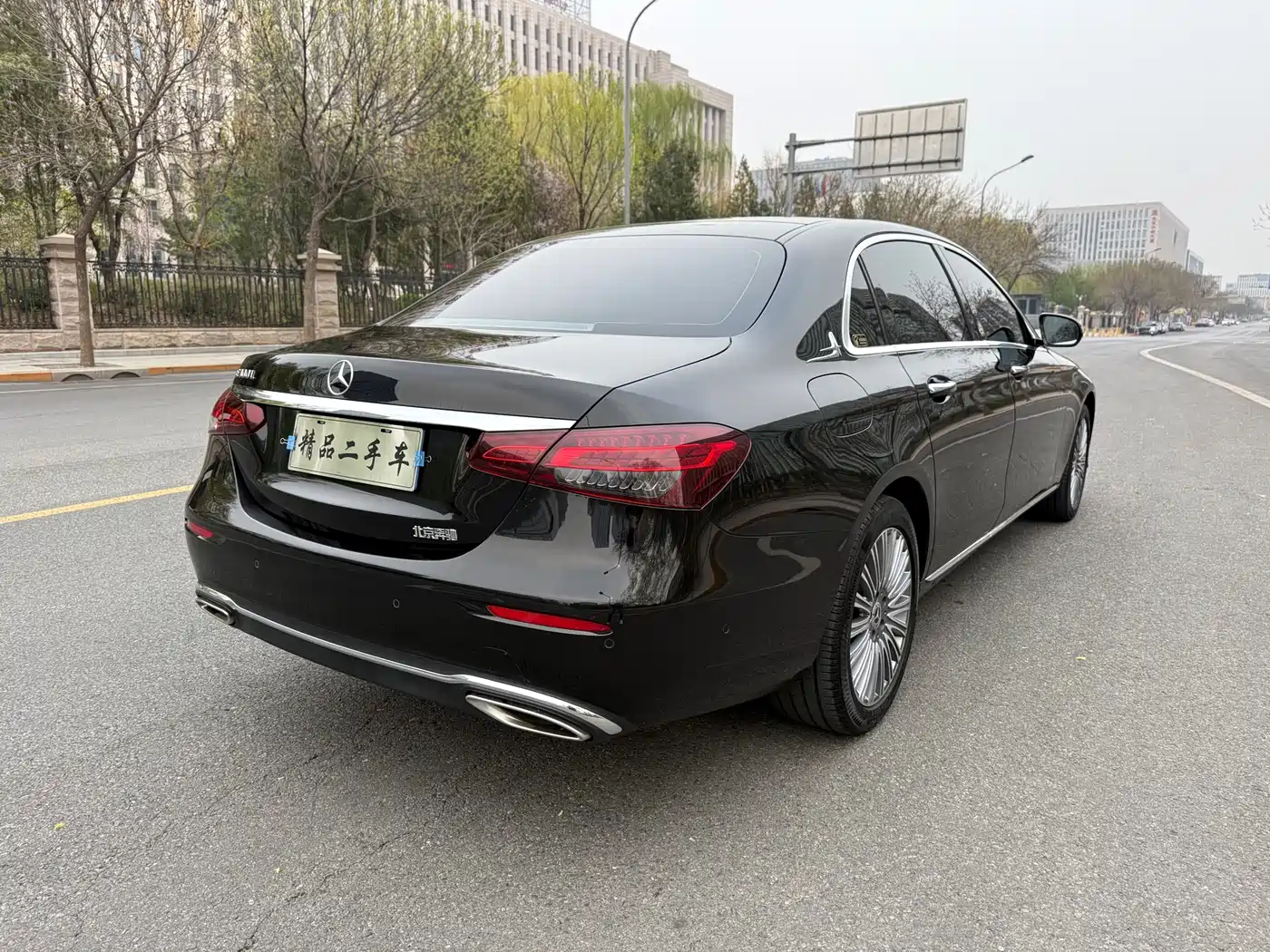 MERCEDES-BENZ E CLASS