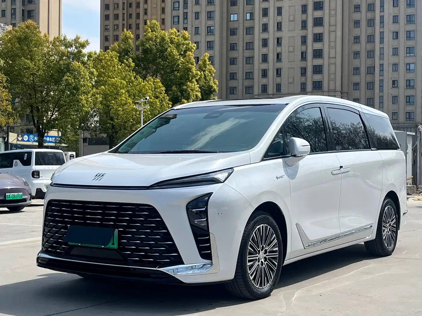 BUICK GL8 NEW ENERGY