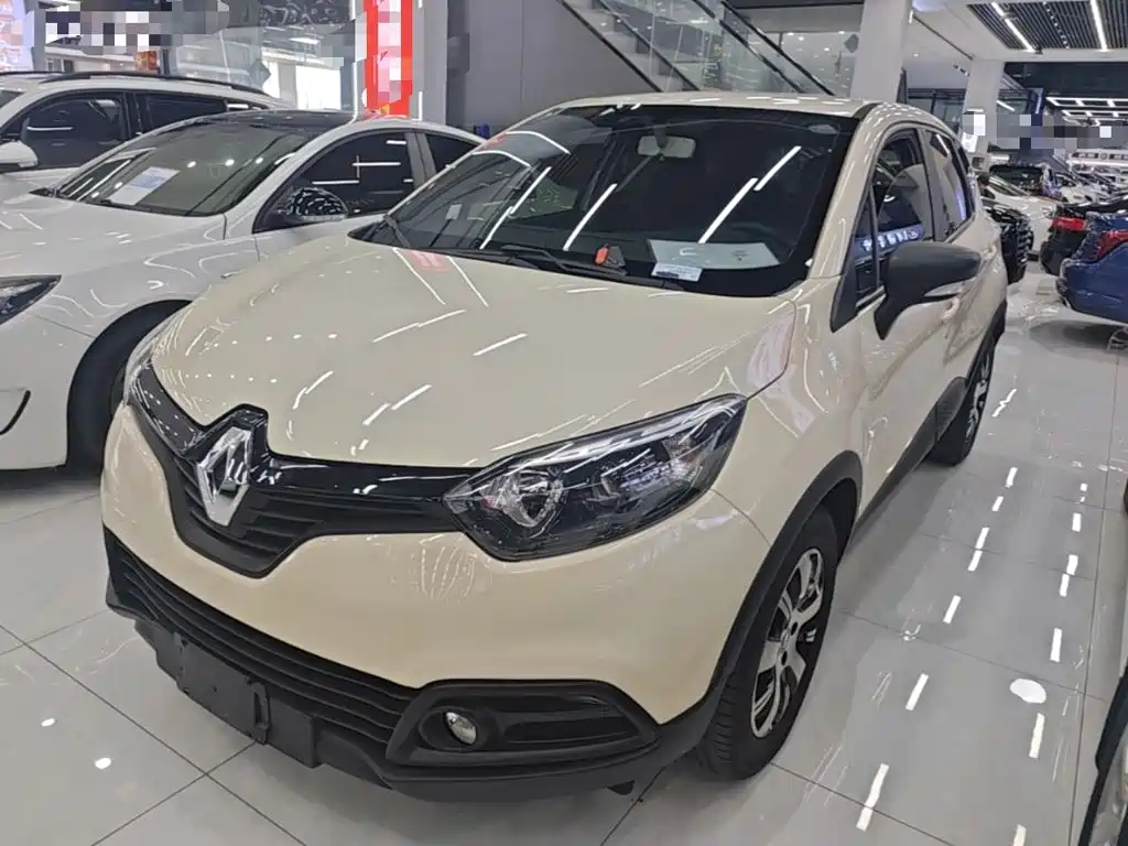 Renault Captur 2018 2015 Model 1.2T Automatic Standard Edition