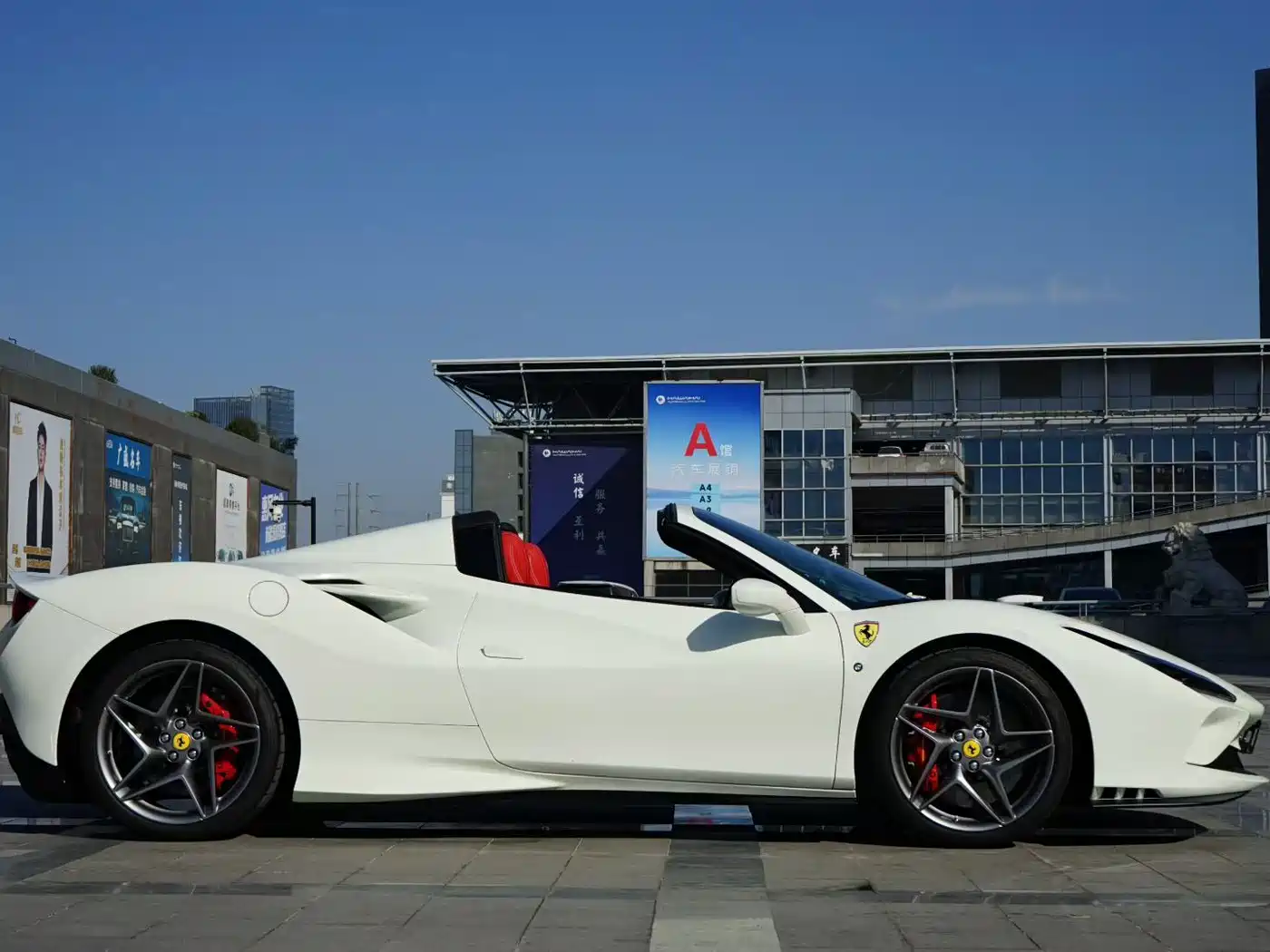 Ferrari F8 2023 2020 Spider 3.9T V8