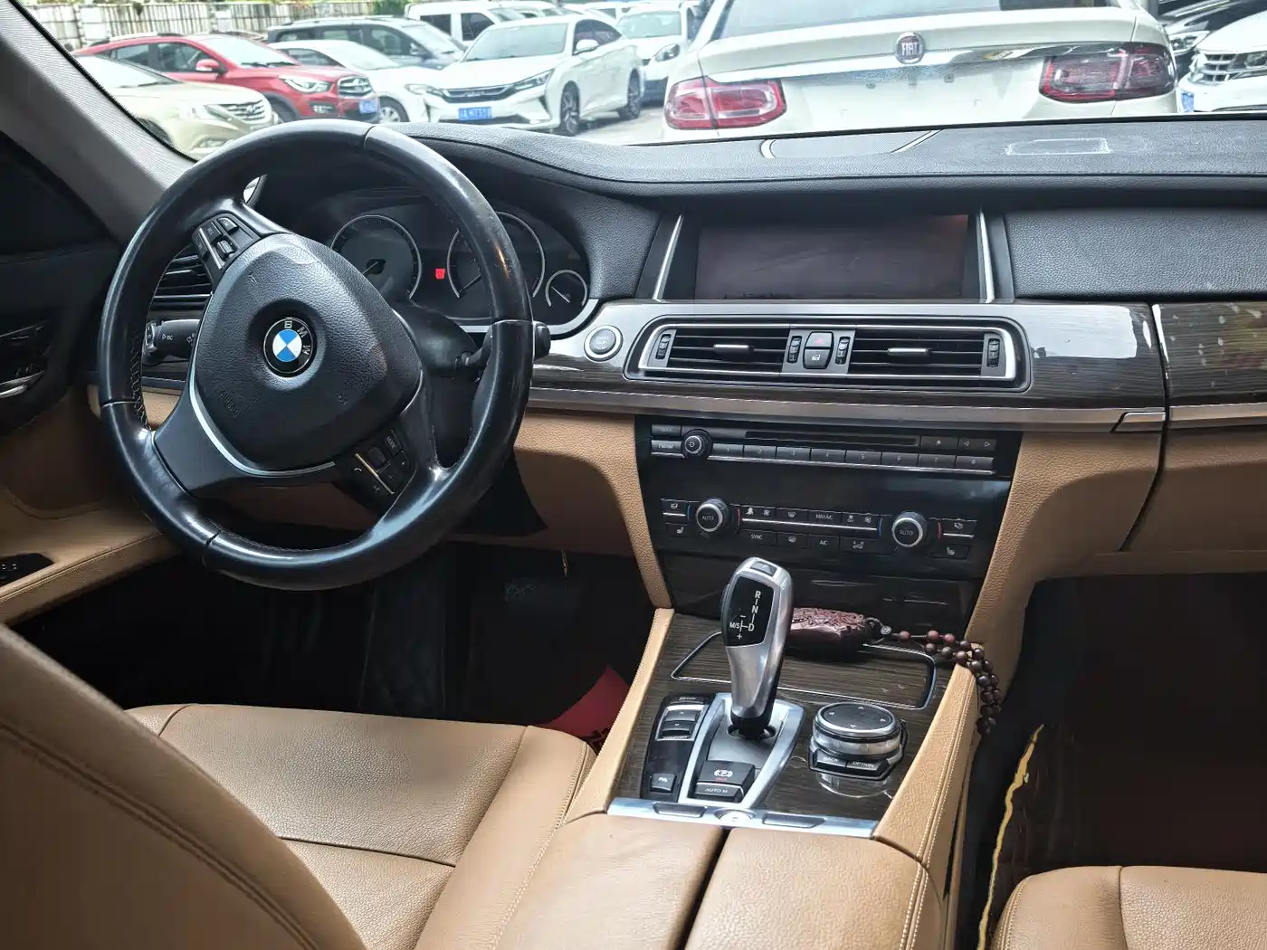 BMW 7 Series 2014 730Li Premium фото 9