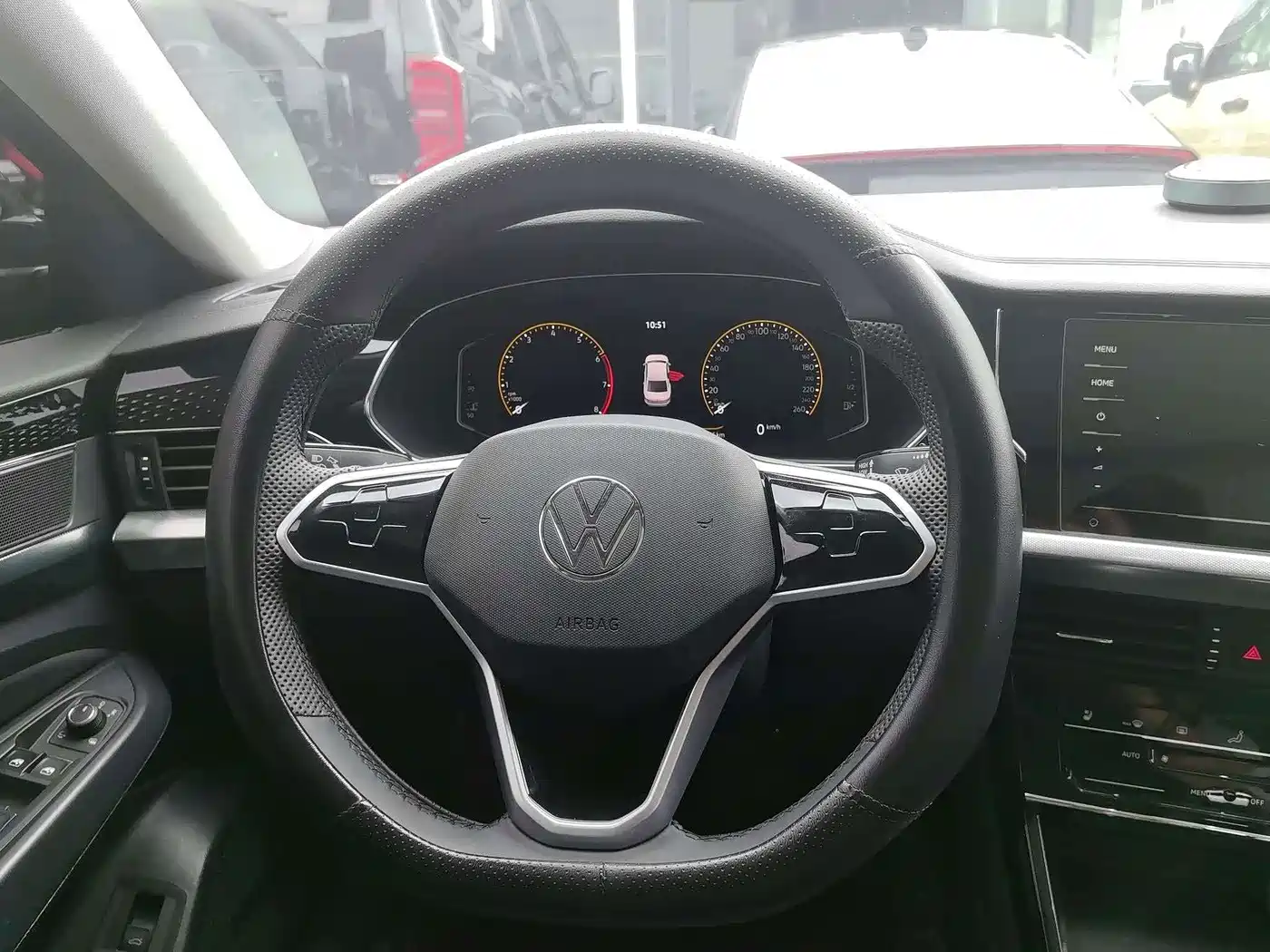 Фото 11 - Volkswagen Passat