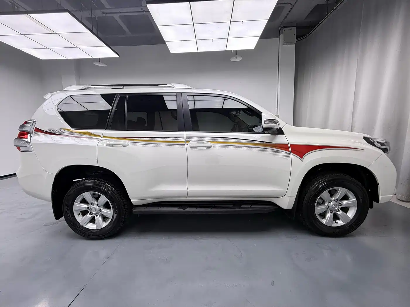 Toyota Prado (Import) 2015 2014 2.7L Automatic Luxury
