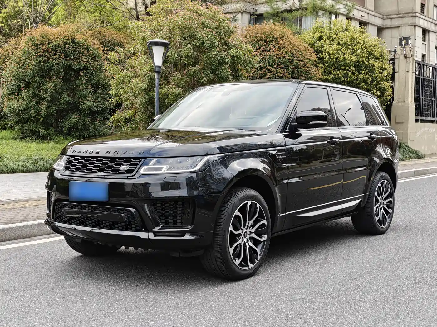Land Rover Range Rover Sport 2022 3.0 L6 Gloss Black Edition