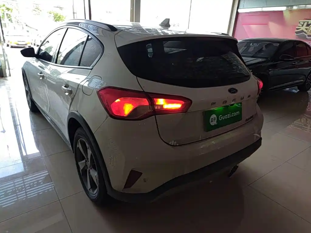 Ford Focus Active 2022 2021 EcoBoost 180 Auto Dynamic Edition