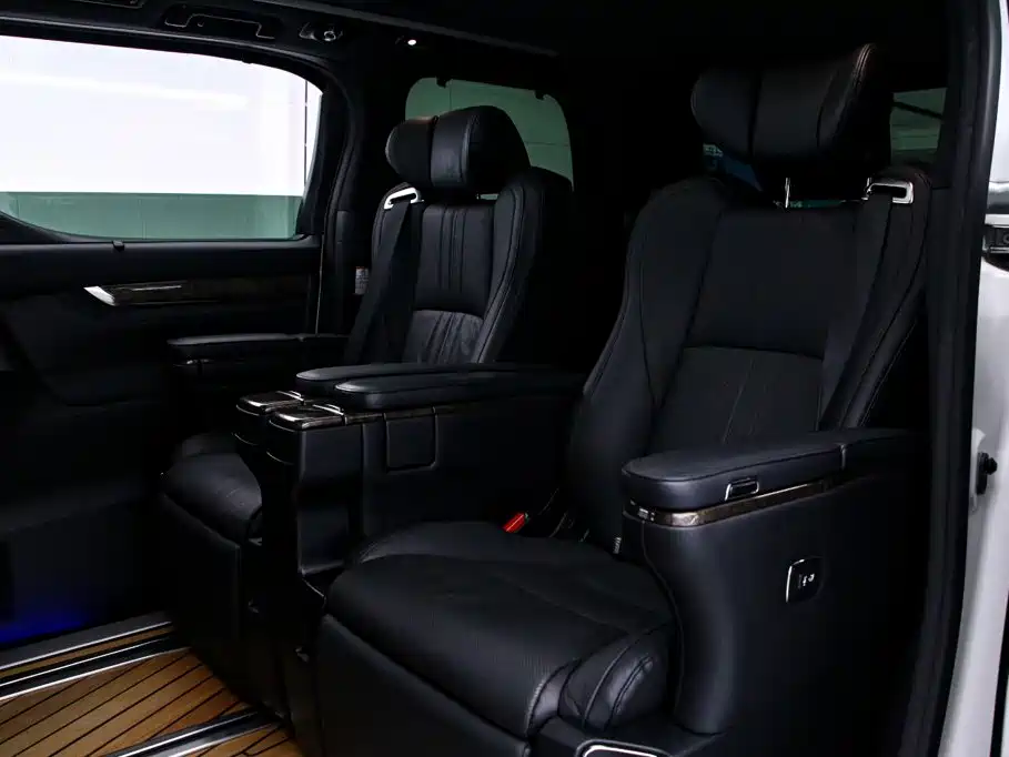Toyota Vellfire 2020 2020 Twin Engine 2.5L HV Premium Edition